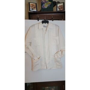 1970s Sutton Place 4 Pocket Guyabera Embroidery Long Sleeve Pleates 1970s Medium